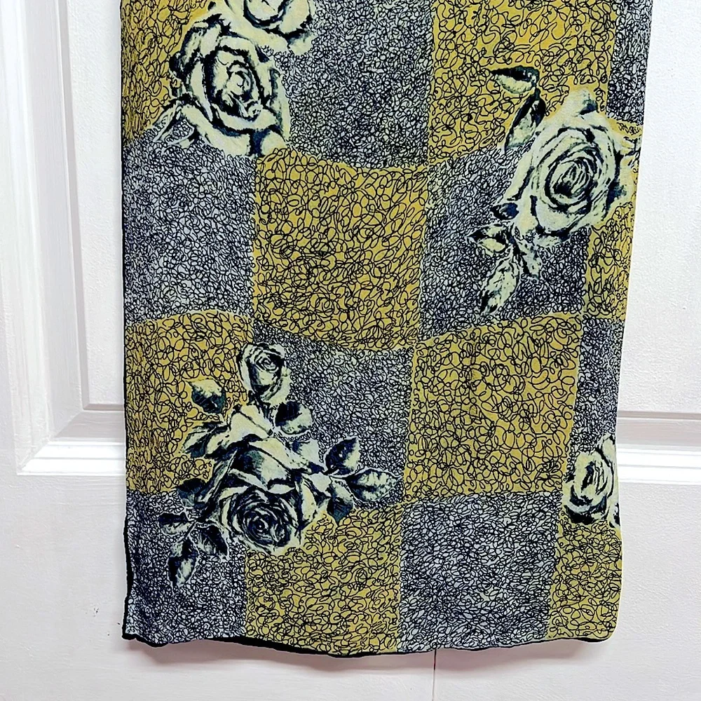 Gray & Green Rose Print Sheer Scarf 26’ x 28’